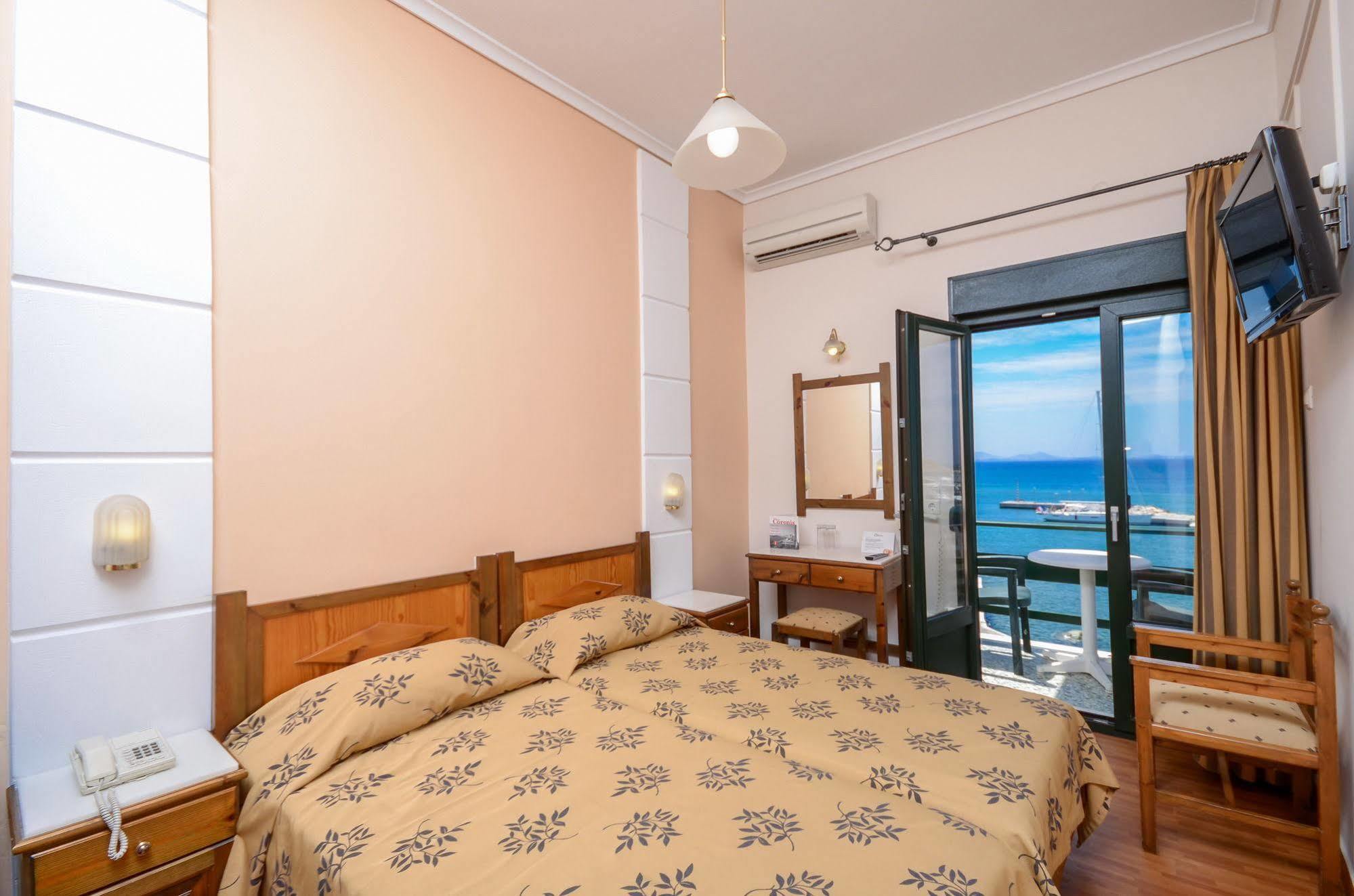 Hotel Coronis Naxos City Exterior photo
